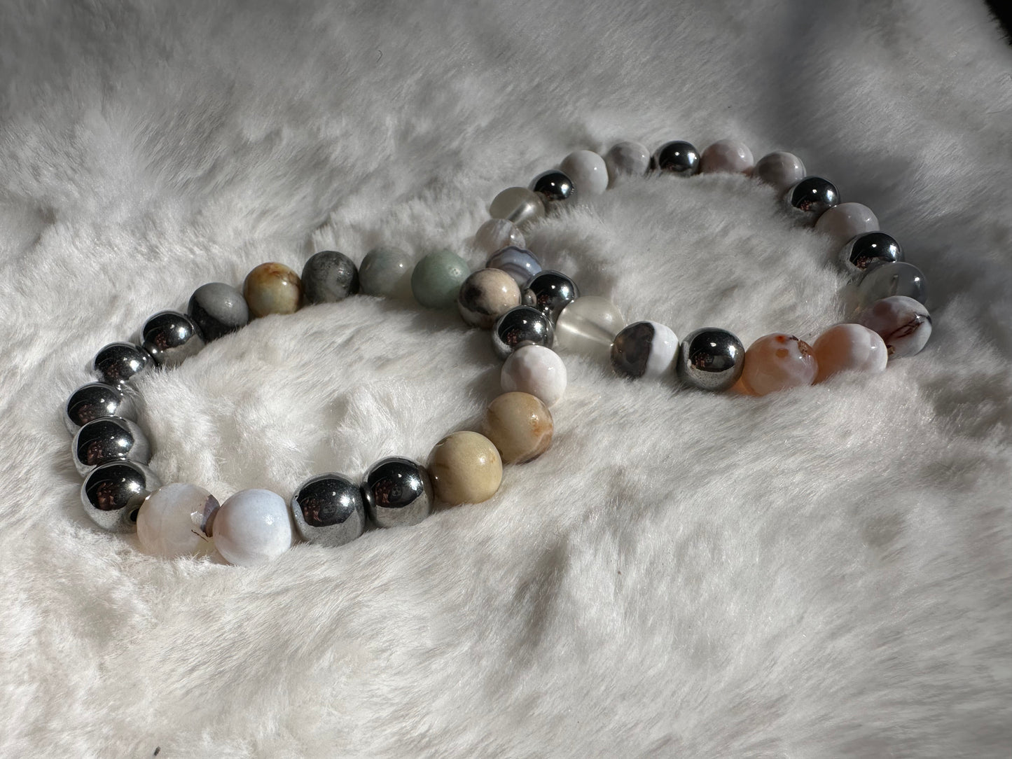 Agate Gemstone Bracelets - Elegant Design for Everyday Wear with Unique Gemstone Accents