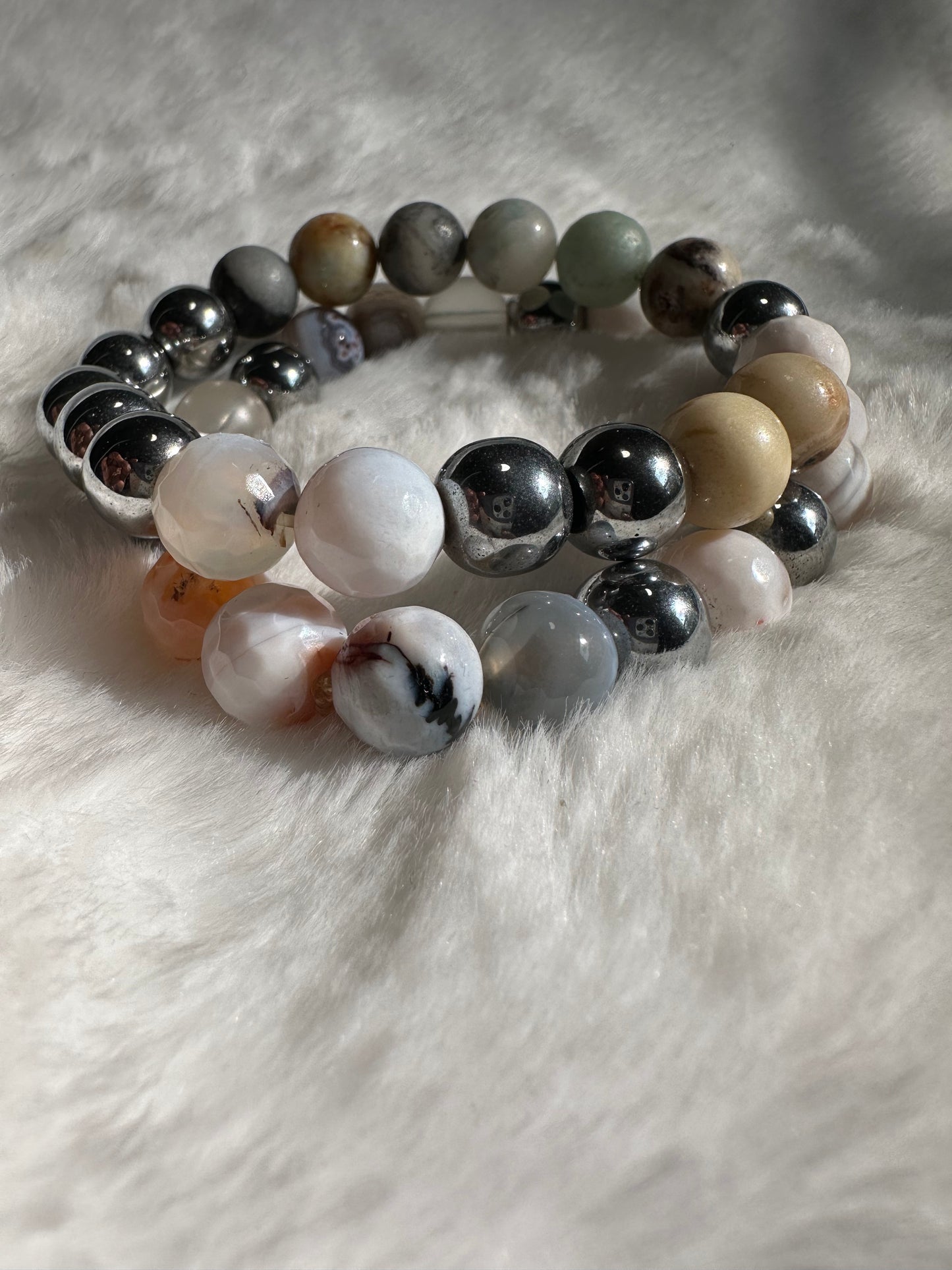 Agate Gemstone Bracelets - Elegant Design for Everyday Wear with Unique Gemstone Accents